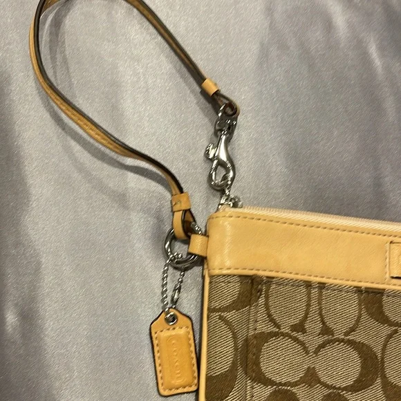 Coach Signature Wristlet - Picture 4 of 12